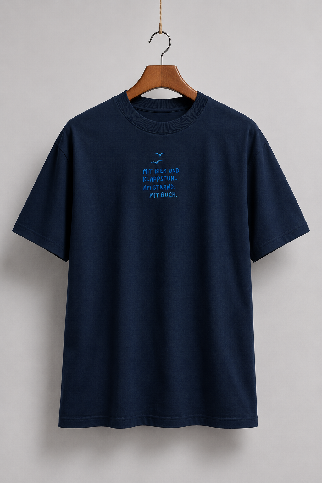 HALO Statement T-Shirt Klappstuhl Deep Baltic Vorderseite